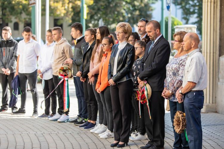 Széchenyire és Kossuthra emlékezett a városvédő alpolgármester