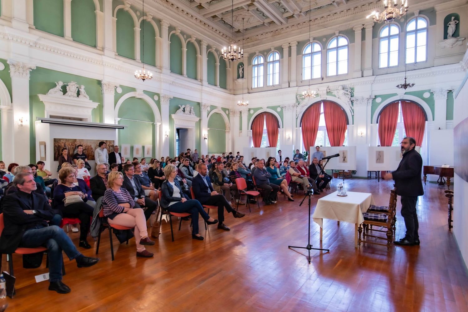 Eperjes Károly színművész járt Békésen