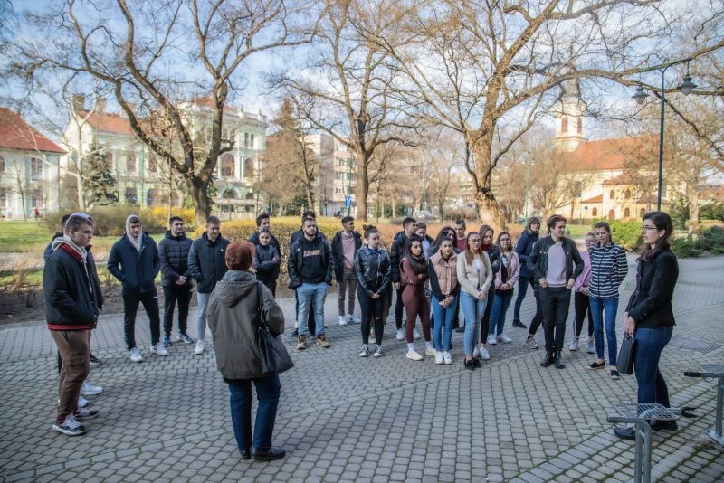 Rendhagyó irodalomórát tartottunk a Szegediseknek