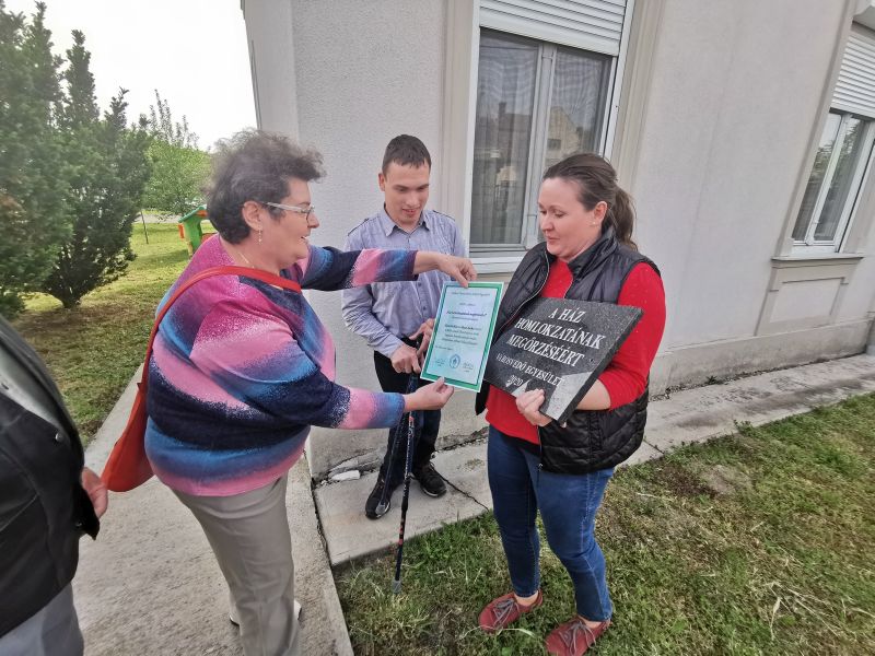 Átadtuk a "Ház homlokzatának megőrzéséért" elismerésünket!